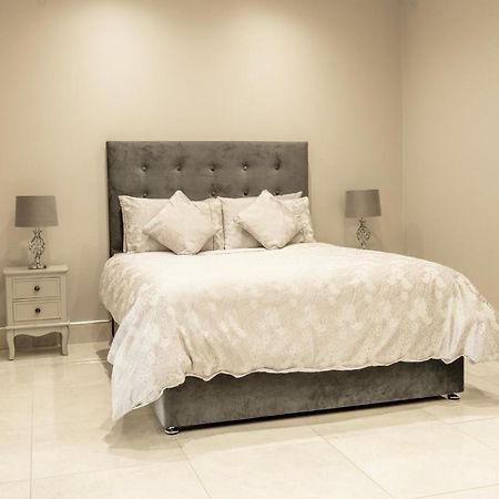 The View Apartment 2, Newry - Luxury Open Plan Apartment With City Views Bagian luar foto