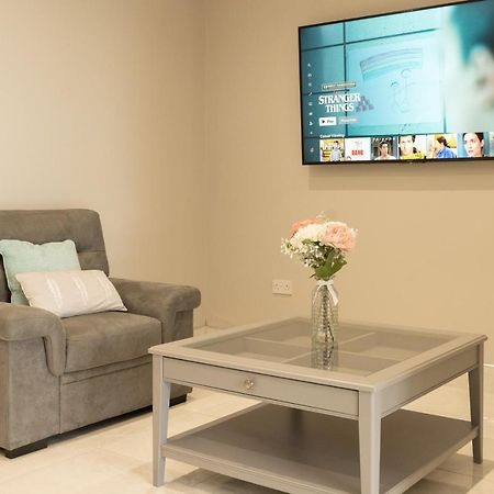 The View Apartment 2, Newry - Luxury Open Plan Apartment With City Views Bagian luar foto
