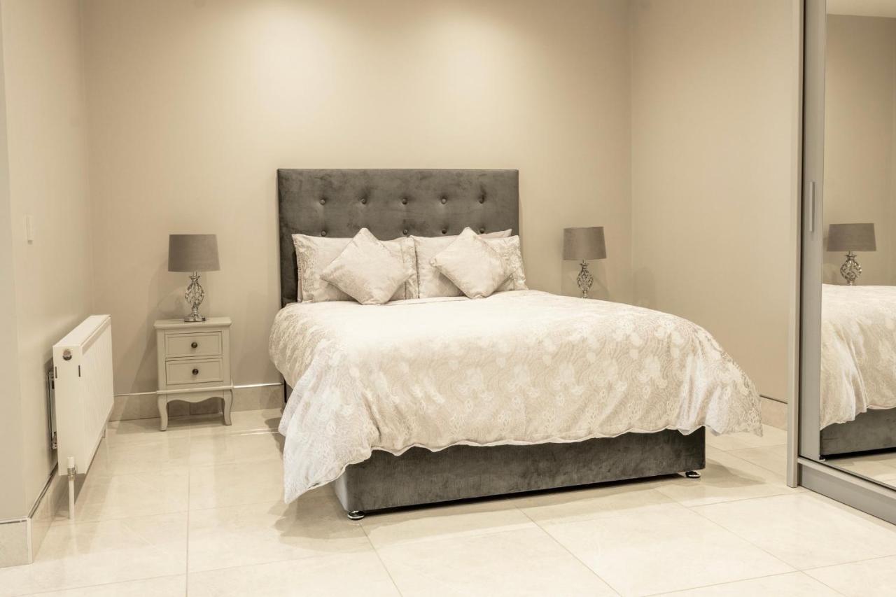 The View Apartment 2, Newry - Luxury Open Plan Apartment With City Views Bagian luar foto